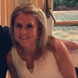 Meet your Posher, Laurie